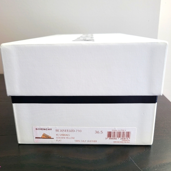 Givency Gold Slippers - Picture 6 of 10